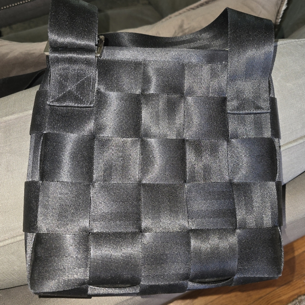 Harveys Black Cross Body